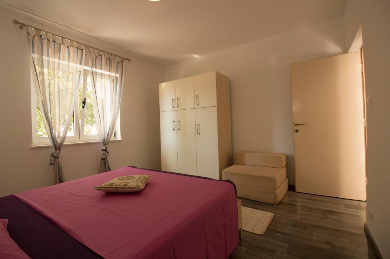 Apartmani Ana Juricev Vodice Exterior foto