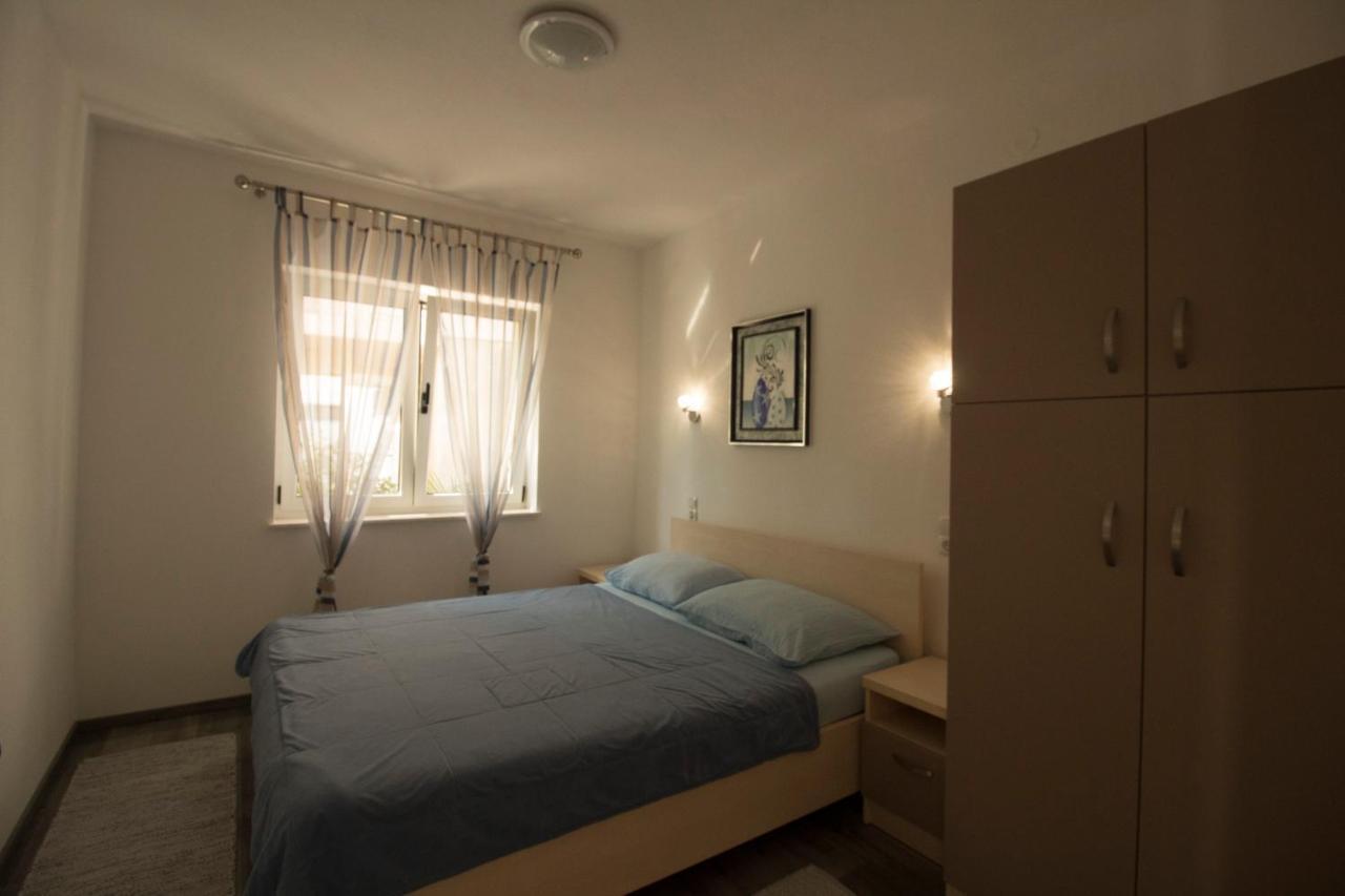 Apartmani Ana Juricev Vodice Exterior foto