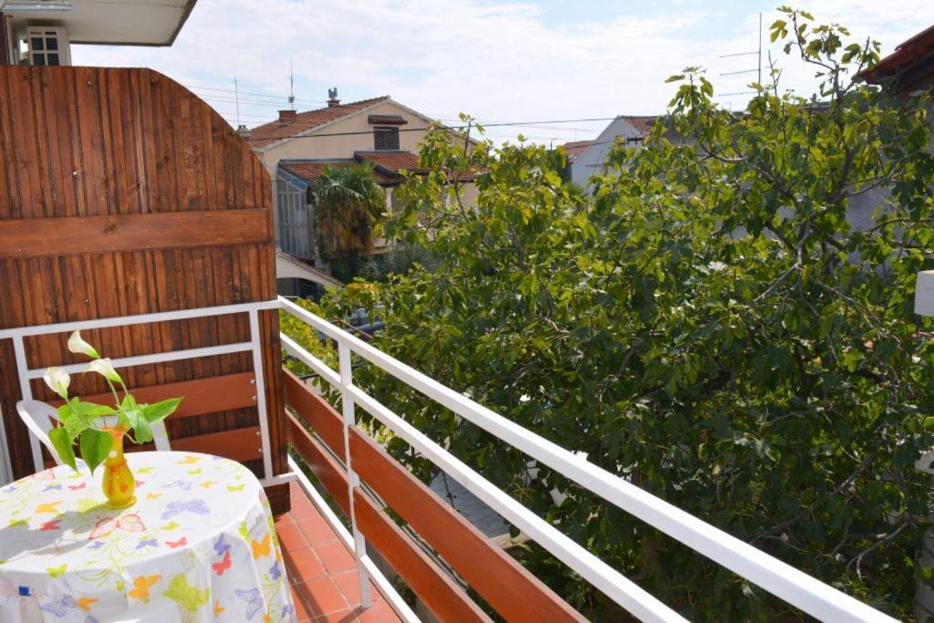Apartmani Ana Juricev Vodice Exterior foto