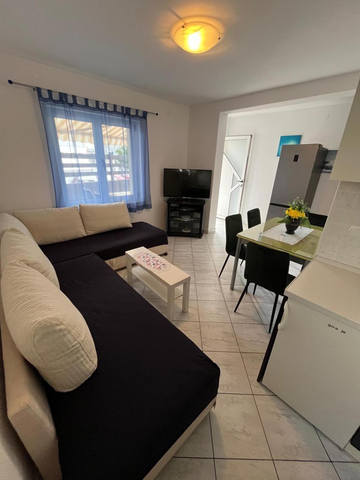 Apartmani Ana Juricev Vodice Exterior foto