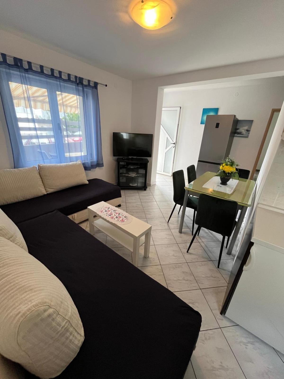 Apartmani Ana Juricev Vodice Exterior foto