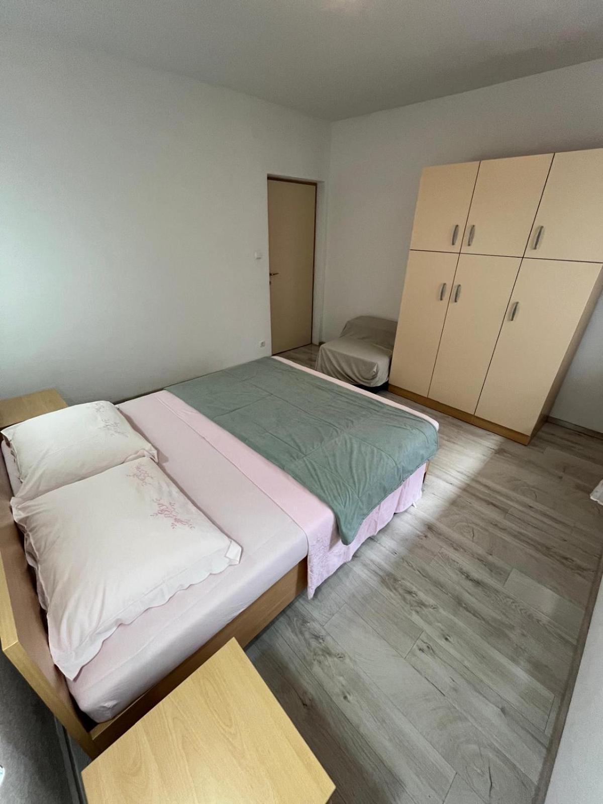 Apartmani Ana Juricev Vodice Exterior foto